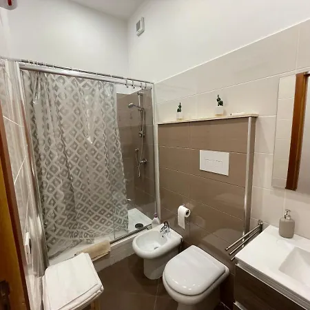 La Finestra Sul Corso Apartment Naples